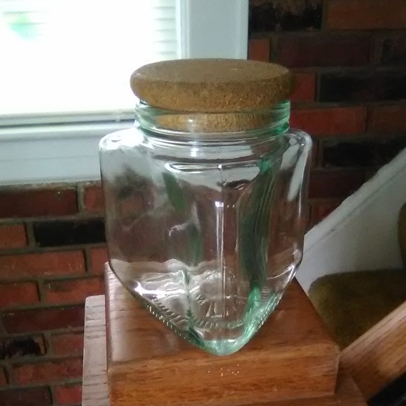 Triangular Jar - Picture 2 of 8
